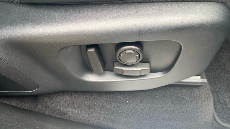 Land Rover Range Rover Sport 3.0 SDV6 HSE Dynamic 5dr Auto Diesel Estate